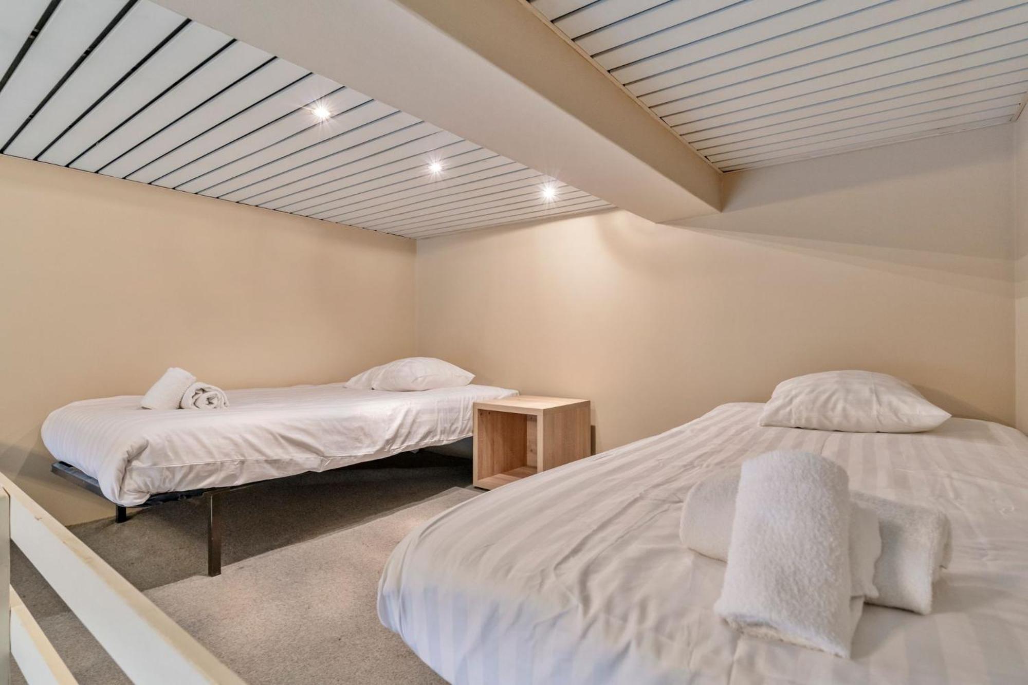 Gasthuis In - Student Semi-duplex With Budget Flats *